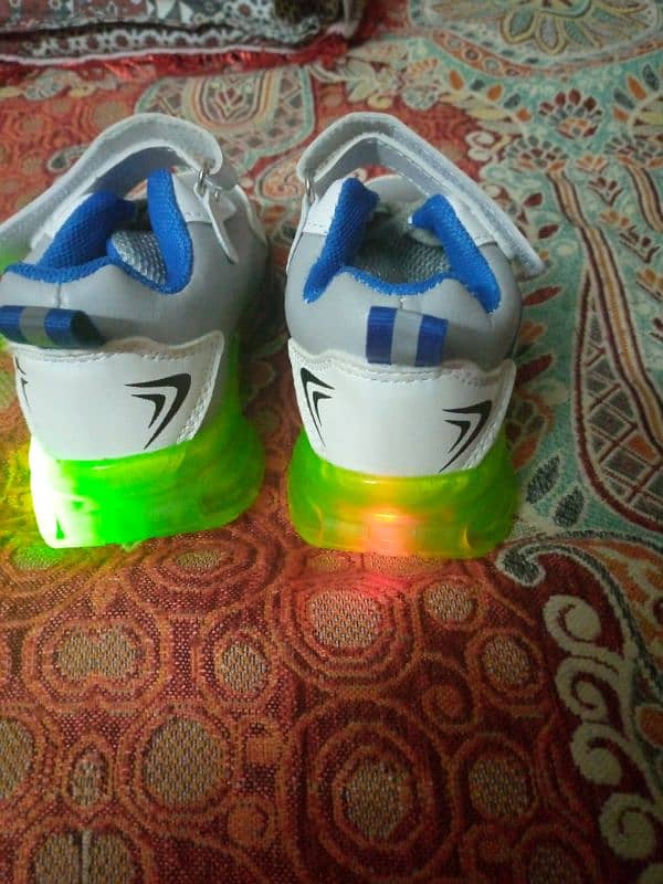 kids shoe 1