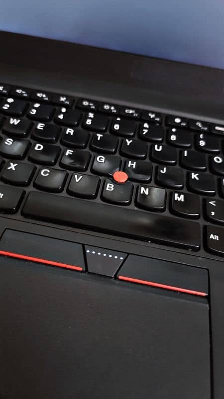 Lenovo Thinkpad Slim (8GB RAM + 256GB NVMe) 2