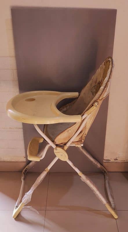 HIGH CHAIR FOR KIDS/BABY 2