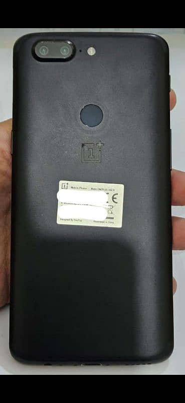 OnePlus 5T 6GB/64GB with branded backcase free 1