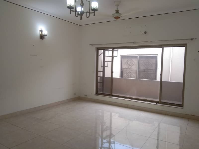 21 Marla Main Boulevard Unique Brig House For Sale In Askari 10 30