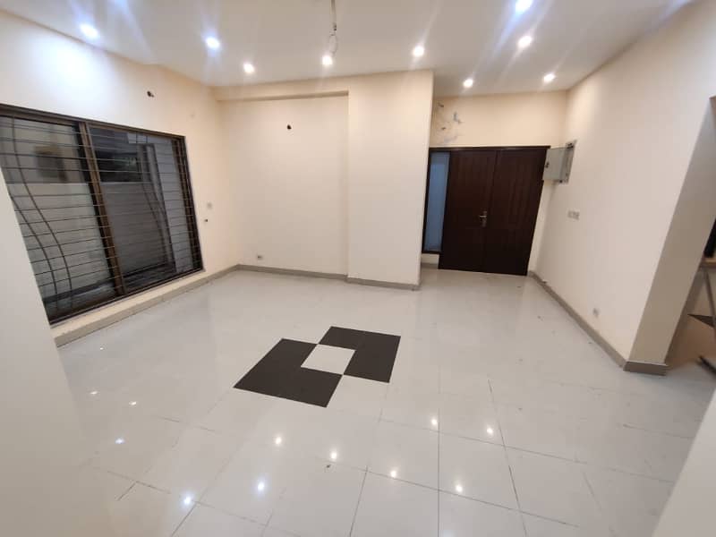 12 Marla House For Rent In Askari 10 15