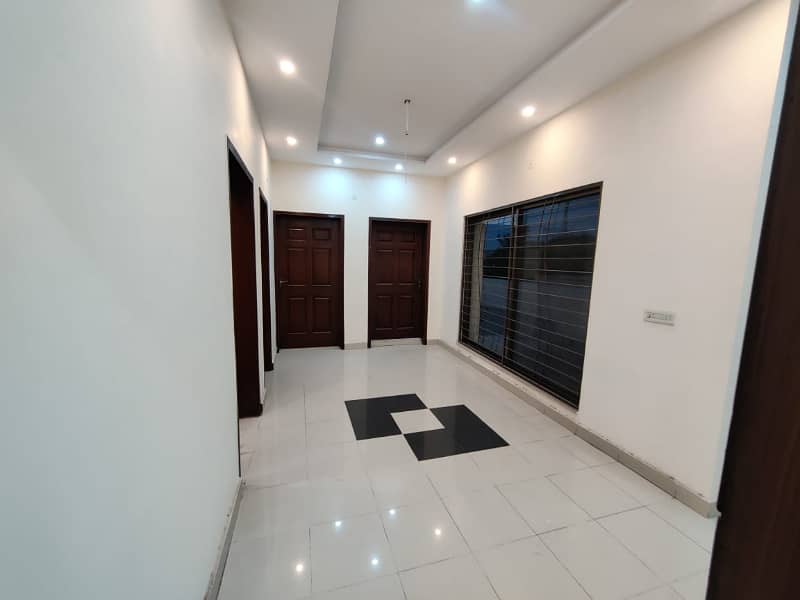 12 Marla House For Rent In Askari 10 23