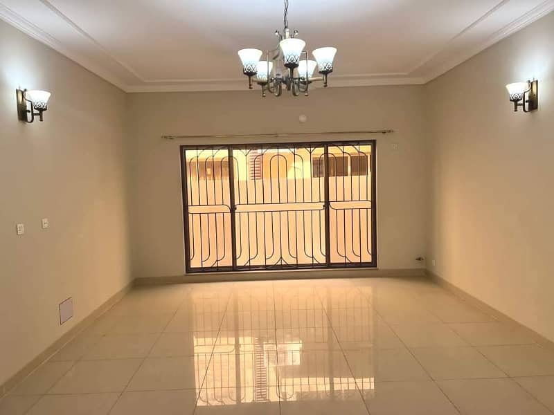 17 Marla Brig House For Sale Near To Park In Askari-10 Sector-F 12