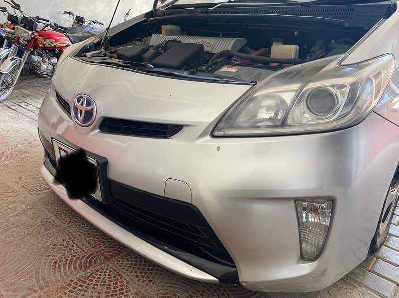 Toyota Prius S LED Edition 1.8 2012 Model 3