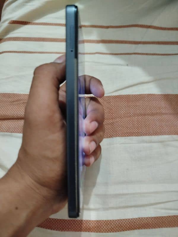 Tecno Spark 20 Pro 4