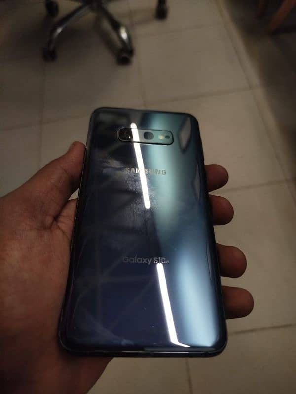 SAMSUNG GALAXY S10e - NON PTA 4