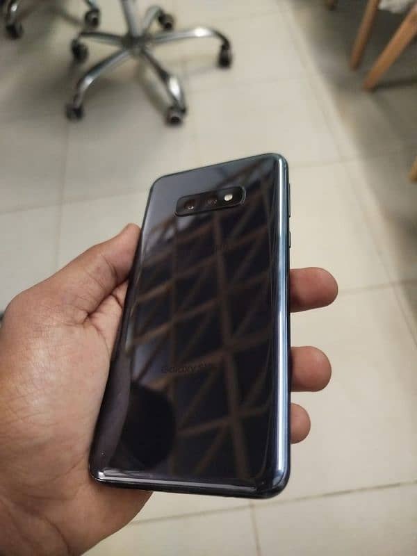 SAMSUNG GALAXY S10e - NON PTA 5