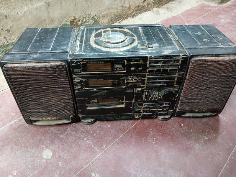 Radio Cassettes & Dvd player 0