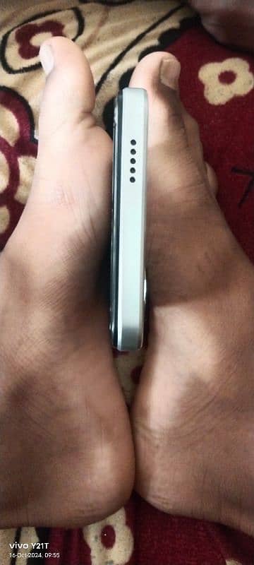 Vivo Y18 Ram 4 Storage 128 Condition 10/10 3