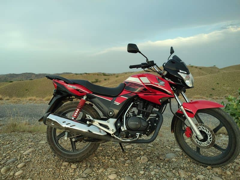 Honda CB150f 3