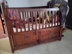 baby cot