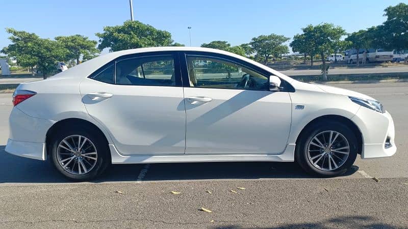 Toyota Corolla Altis 2021 5