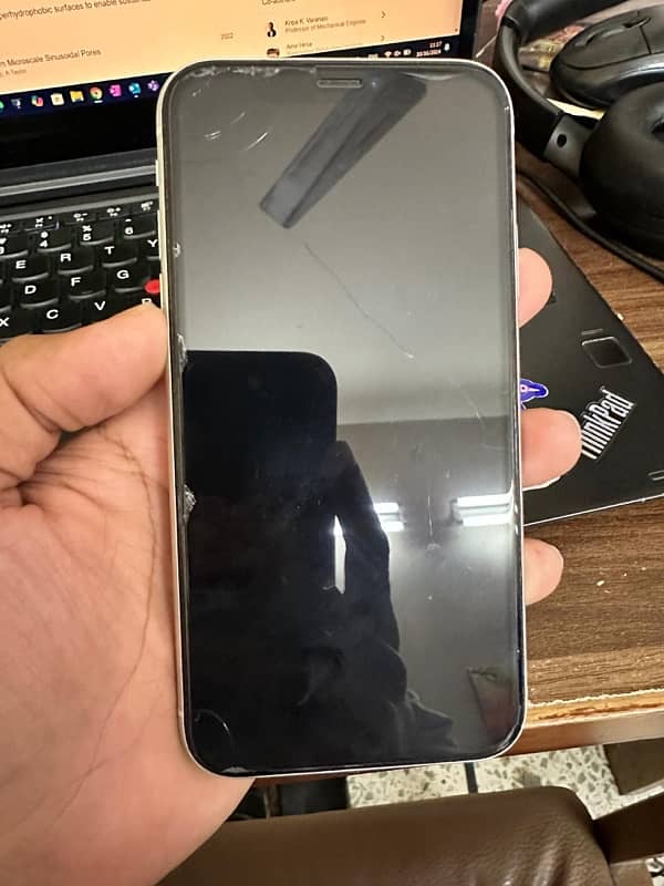 Iphone Xr PTA 64gb 1