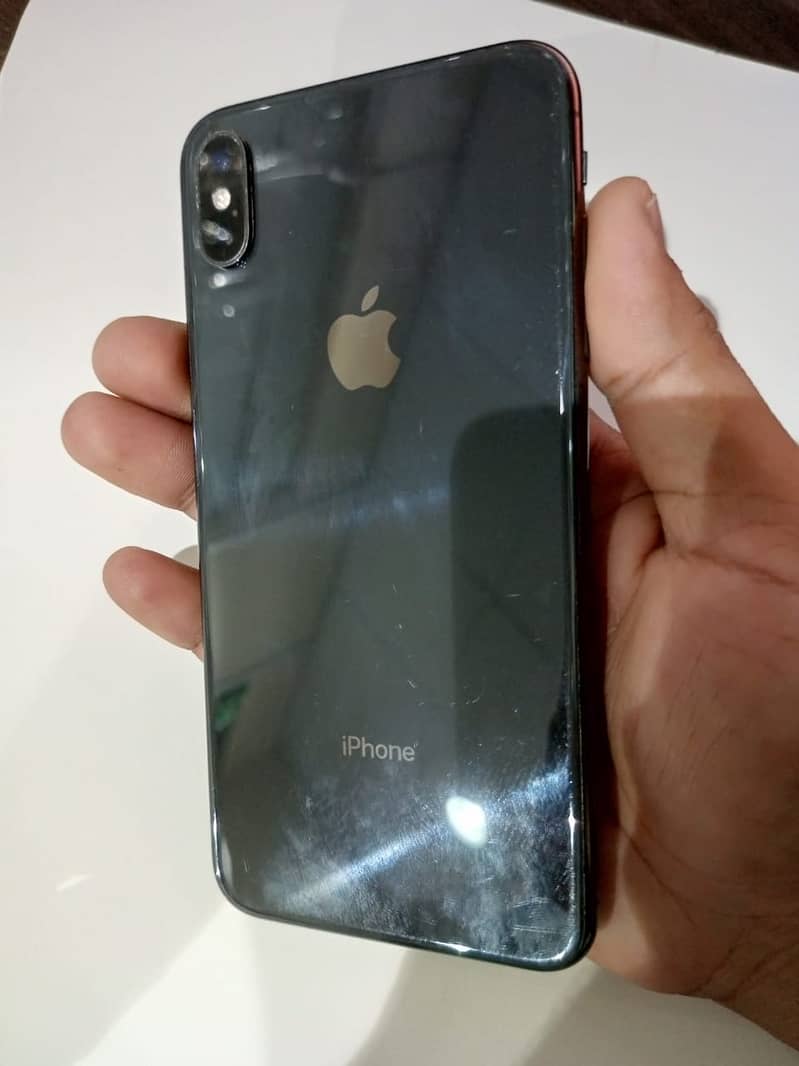 Iphone xs max 6