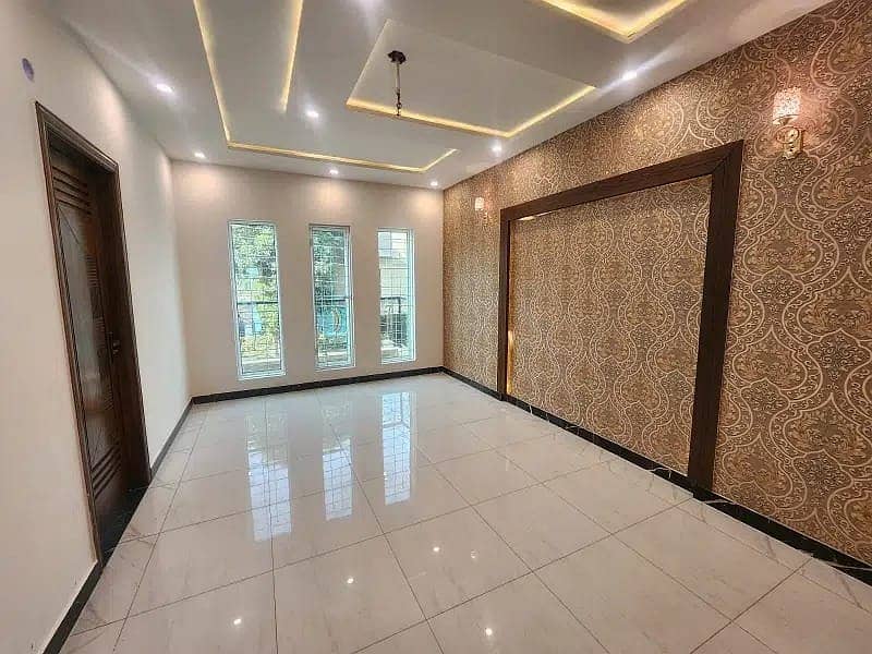 4 Kanal House For Sale At Main Qarshi Road 21