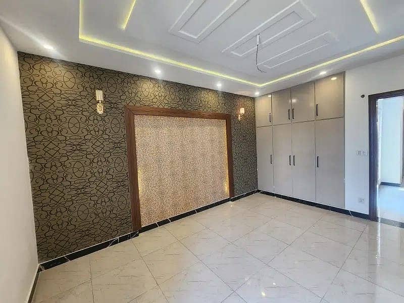 4 Kanal House For Sale At Main Qarshi Road 29