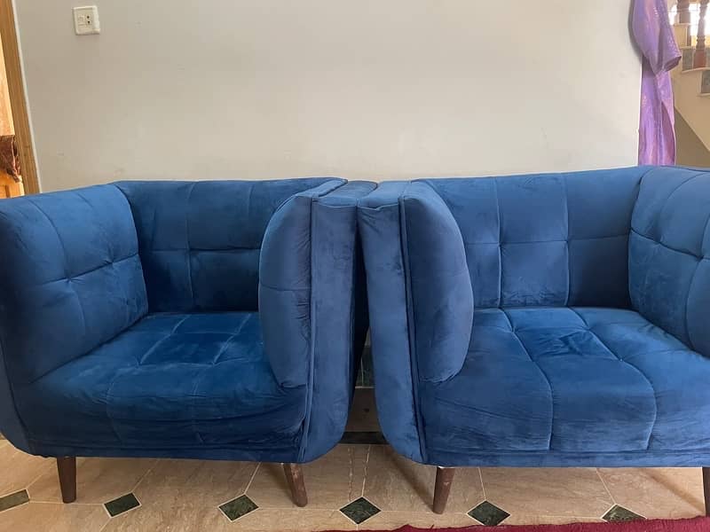 5 seator sofa for sell 2