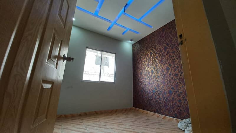 3 room cornor flat for sale 31G Allah Wala town Korangi crossing 15