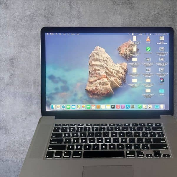 MacBook Pro (Retina, 15-inch, Mid 2014) 1