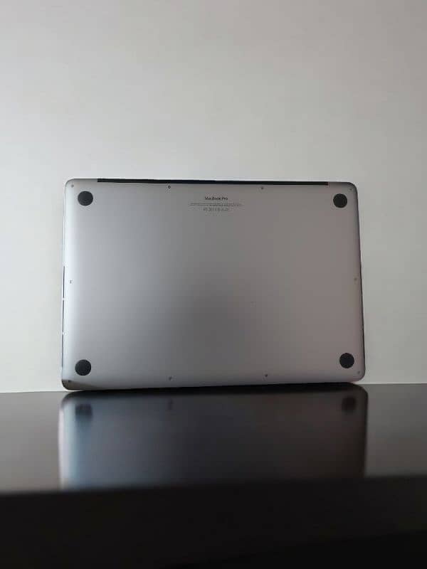 MacBook Pro (Retina, 15-inch, Mid 2014) 4