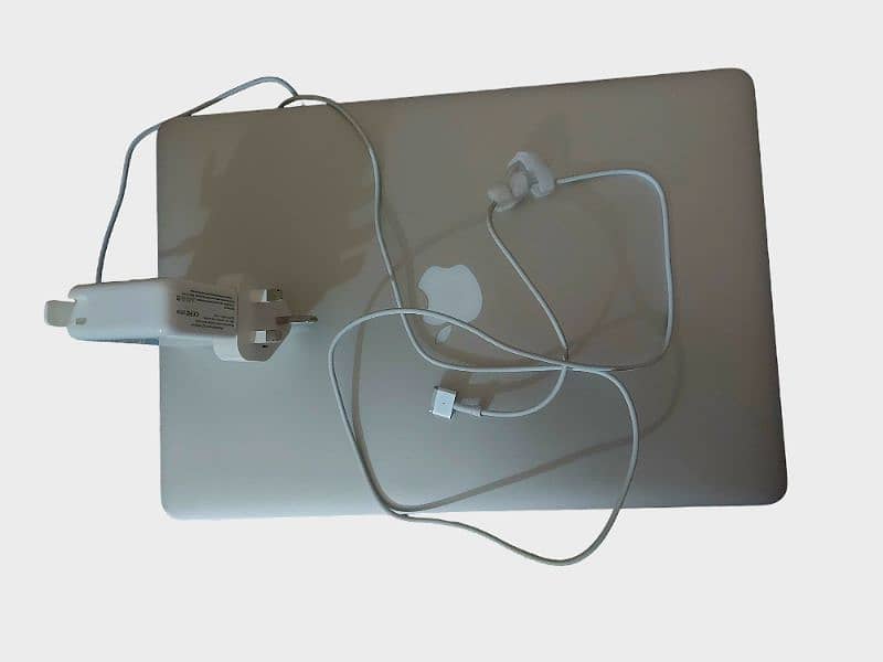 MacBook Pro (Retina, 15-inch, Mid 2014) 17