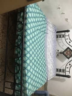 king size bed with spring mettrace