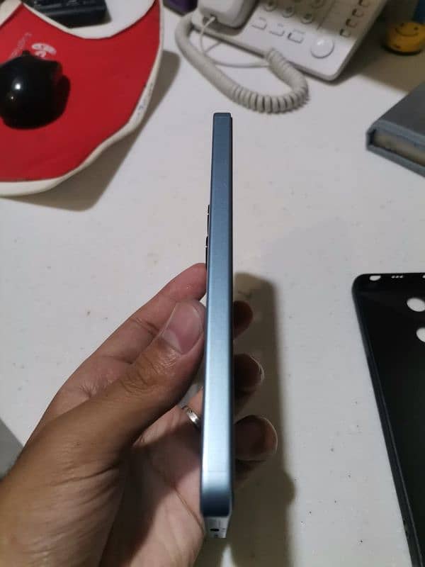 Redmi Note 13 new only few months use 1