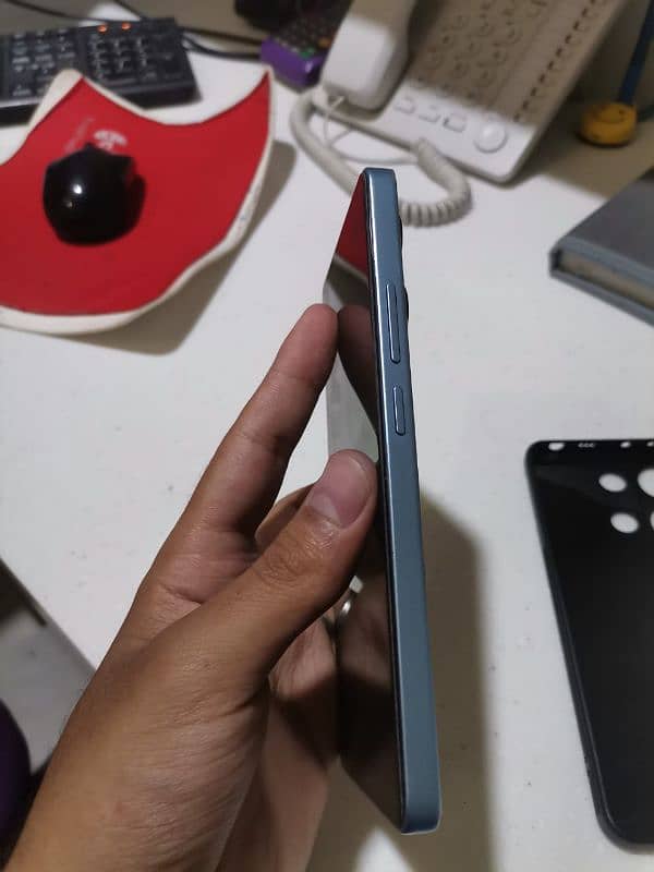 Redmi Note 13 new only few months use 3