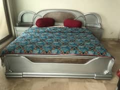 solid wood bed