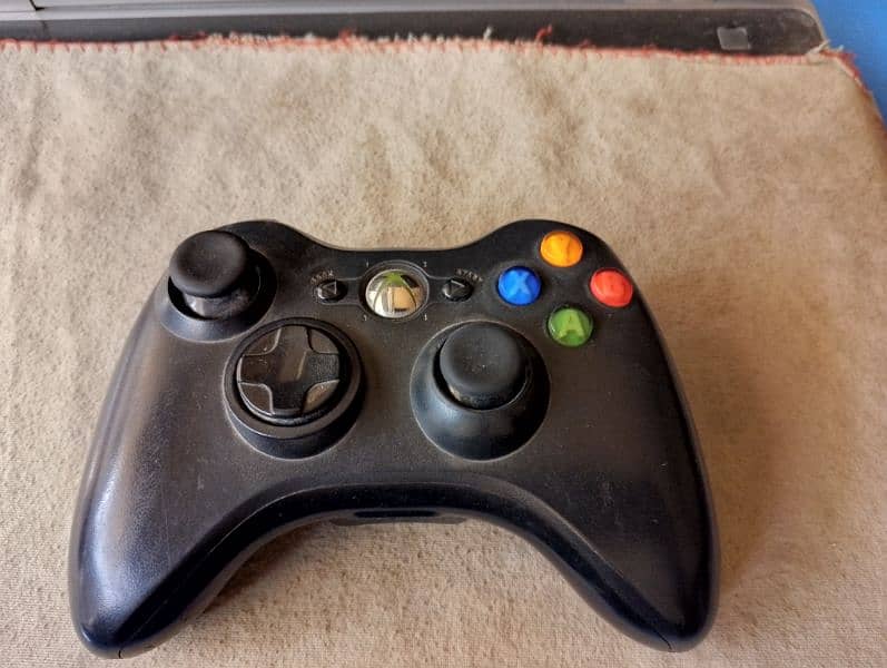 Xbox 360 controller 1