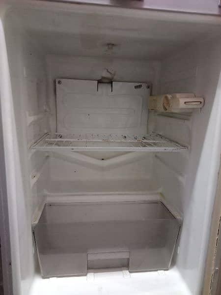 Dawlance fridge 8 cubic 6