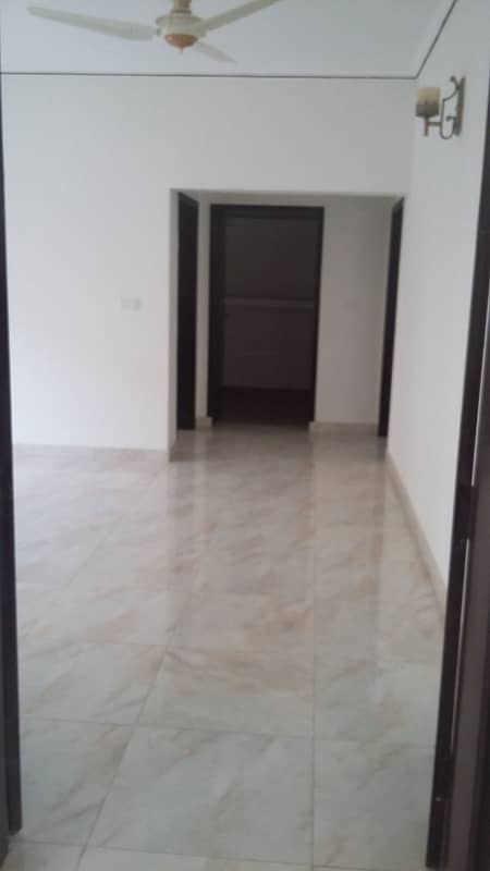 17 Marla Slightly Used 5 Bed Corner House(New Construction) For Sale In Askari 10 Lahore 4