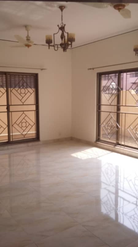 17 Marla Slightly Used 5 Bed Corner House(New Construction) For Sale In Askari 10 Lahore 8