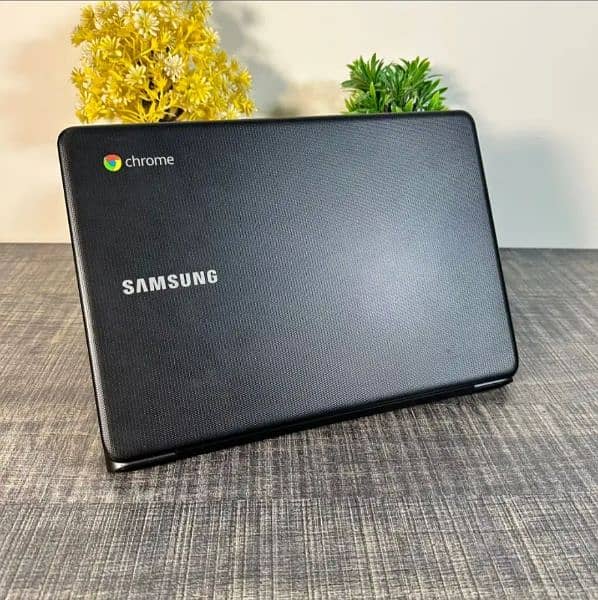 Samsung Laptop & Chrome windows 10 and Android 6th Gen Processor 0