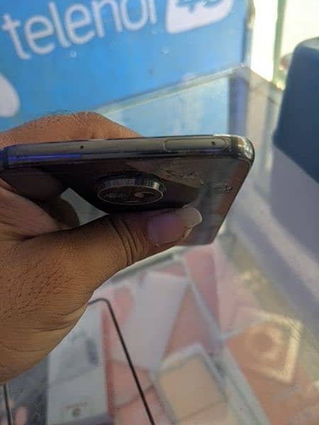 moto z3 official approve 11