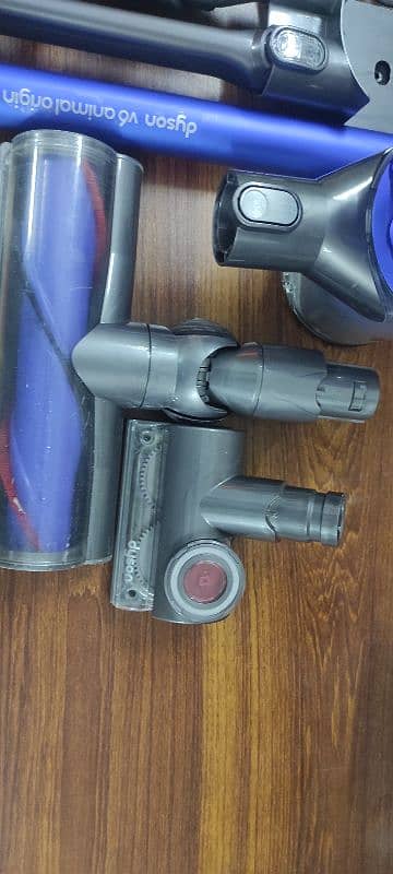 Dyson V6 Animal version cordless vacuum cleaner 5