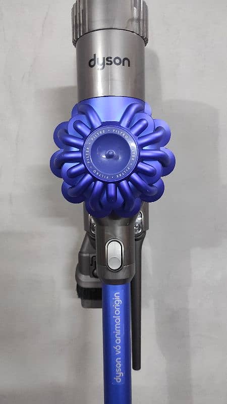 Dyson V6 Animal version cordless vacuum cleaner 6