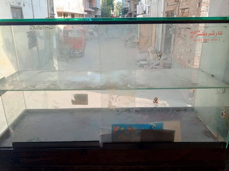 2 shelf's glass counter base lakri ki h 2