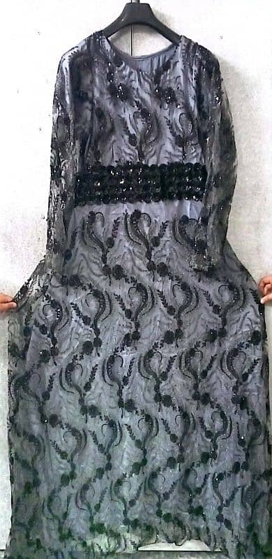 Beautiful high quality Maxi, used one time only, new condition 0