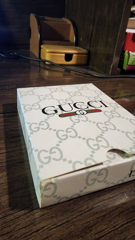 Gucci bi fold wallet 1