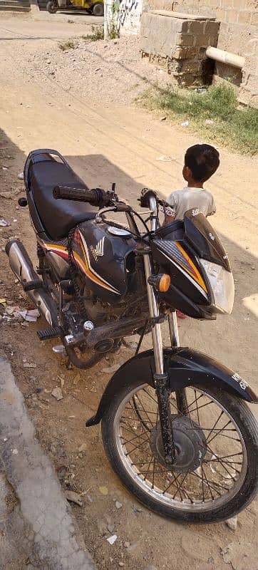 Honda 125 dream black 2