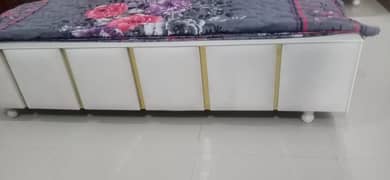 bed set without mattress 0