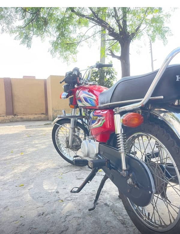 Honda 125 for Sale – Excellent Condition(2022) 4