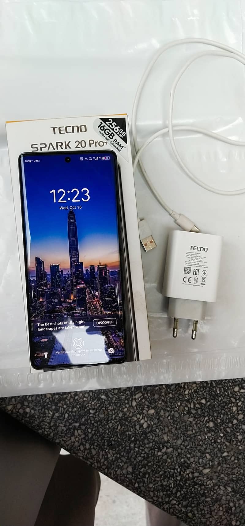 Tecno Spark 20 Pro Plus 0