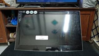 32 inches samsung lcd 03214439803