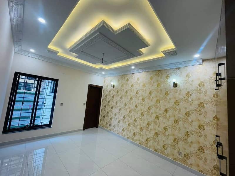 10 Marla House Available For Rent In Iqbal Block Bahria Town Lahore 11