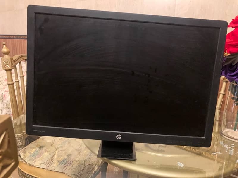 24 inch HP monitor with stand and power cable 2