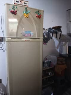 Dowlance fridge