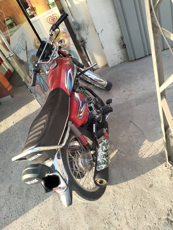 Honda 125 2022/2023 3